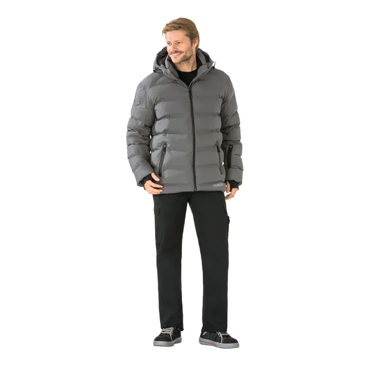 Homme équipé avec la veste froid POWDER grise