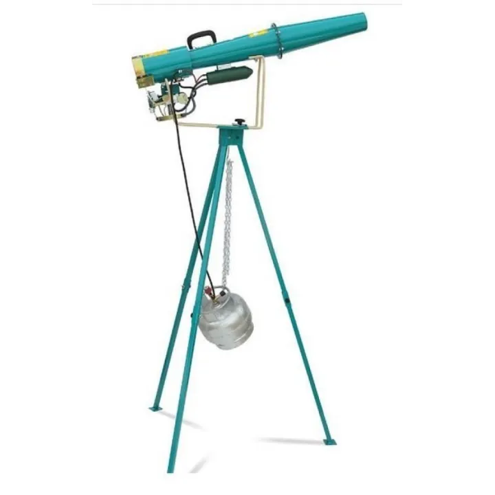 Canon VOLGEUR BAZOOKA sur trépied