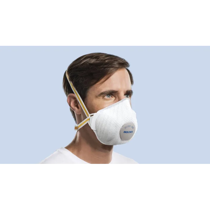 Homme portant masque 3408 MOLDEX FFP3 Air Plus
