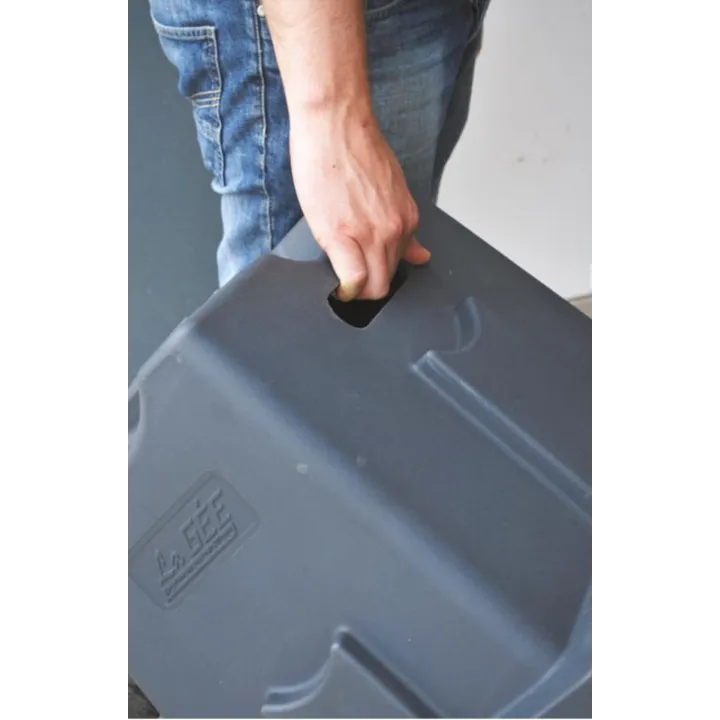 Transport de notre marche pied mobile 2 marches milieu humide et élevage LA GEE