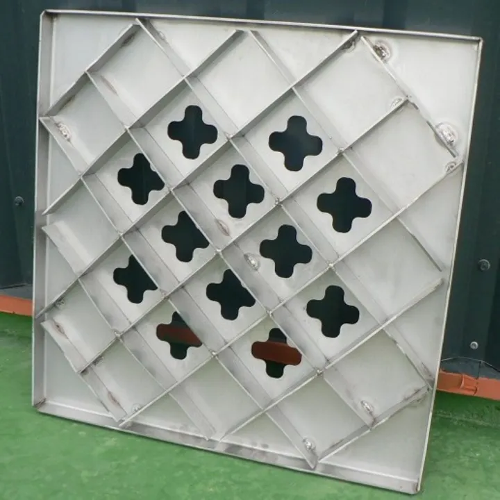 Regard collecteur Haut entrée latéral + grille Inox renforcée