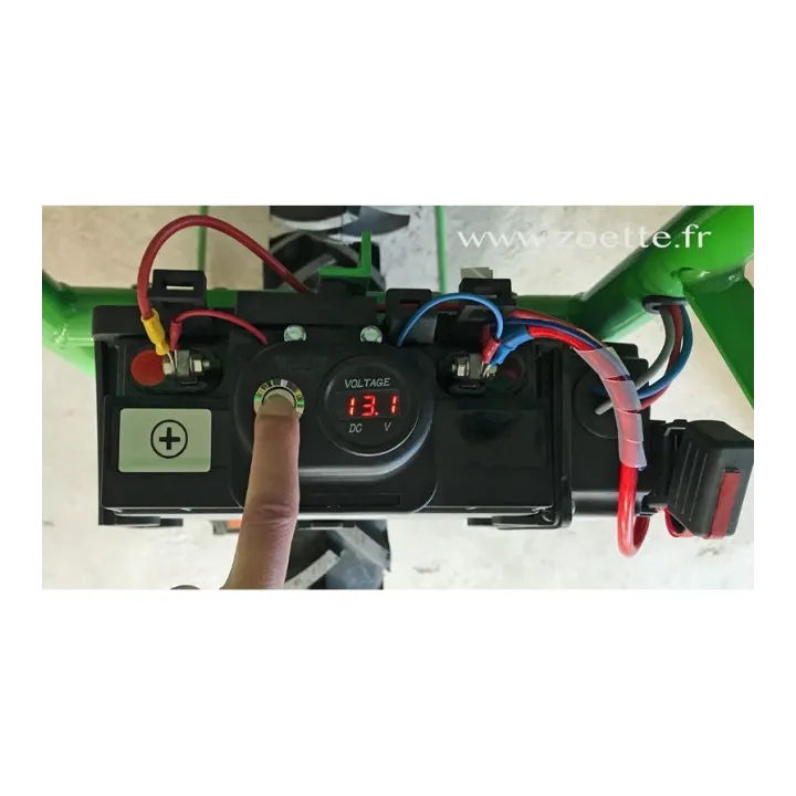 Chargeur Brouette électrique plateau motorisée Clas Charrette ZOETTE